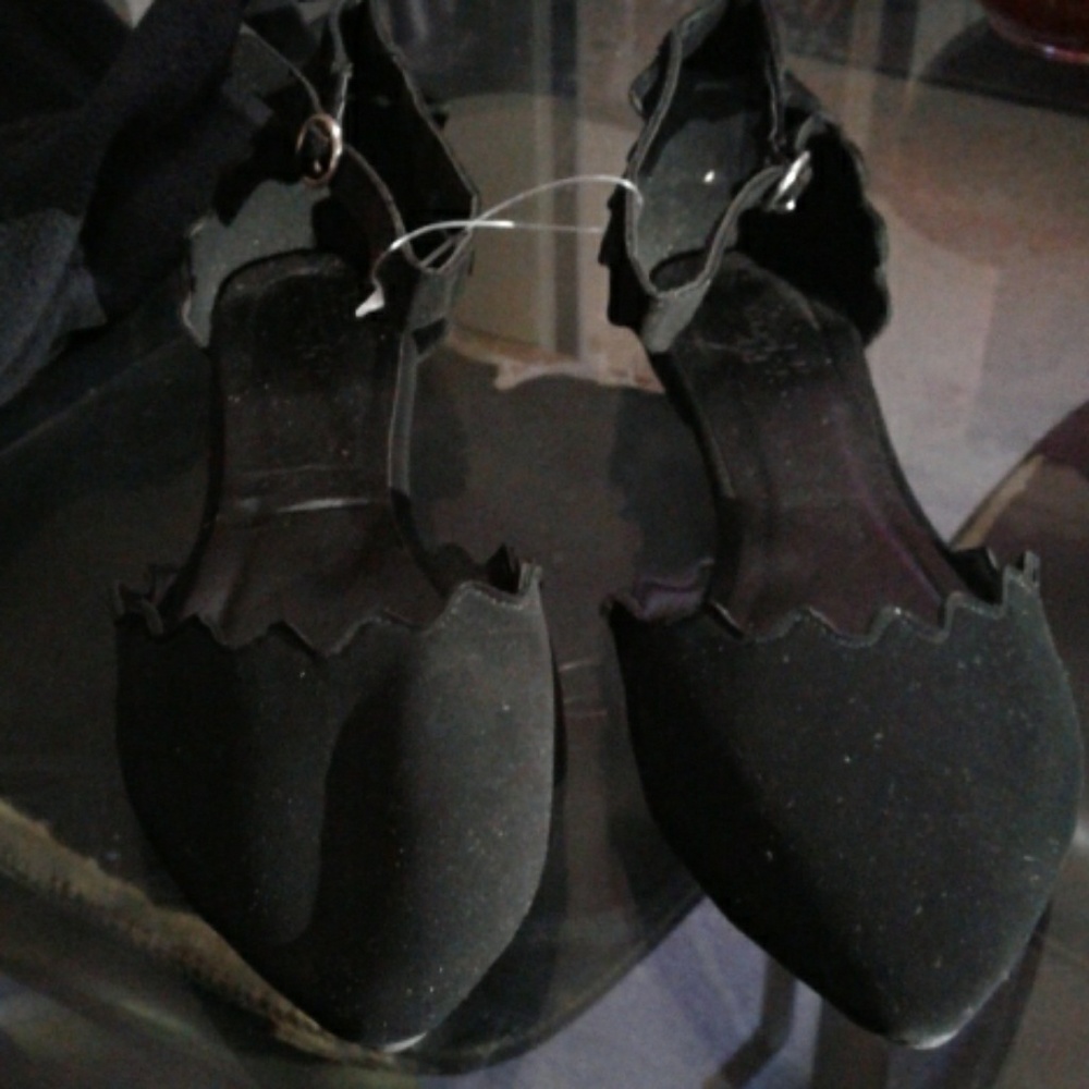 Charlotte Russe black flats suede